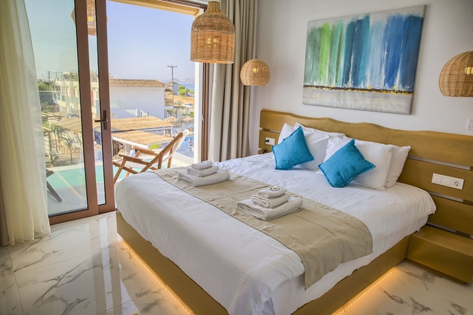 Imagen de la habitación del Hotel Alia Luxury Suites and Spa. Foto 4