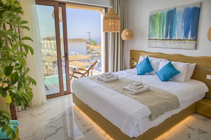 Imagen de la habitación del Hotel Alia Luxury Suites and Spa. Foto 5