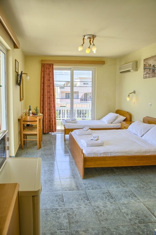 Imagen de la habitación del Hotel Alia Luxury Suites and Spa. Foto 7