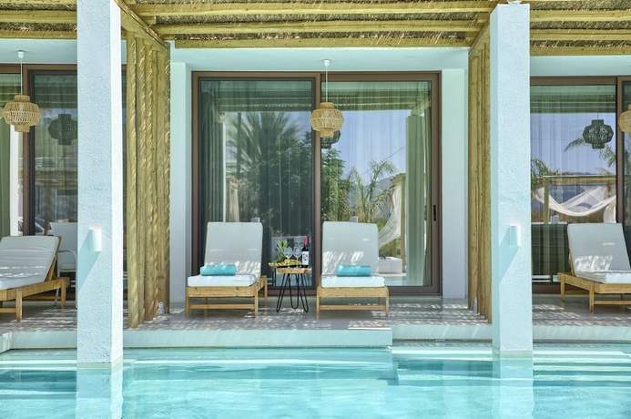 Imagen de la habitación del Hotel Alia Luxury Suites and Spa. Foto 8