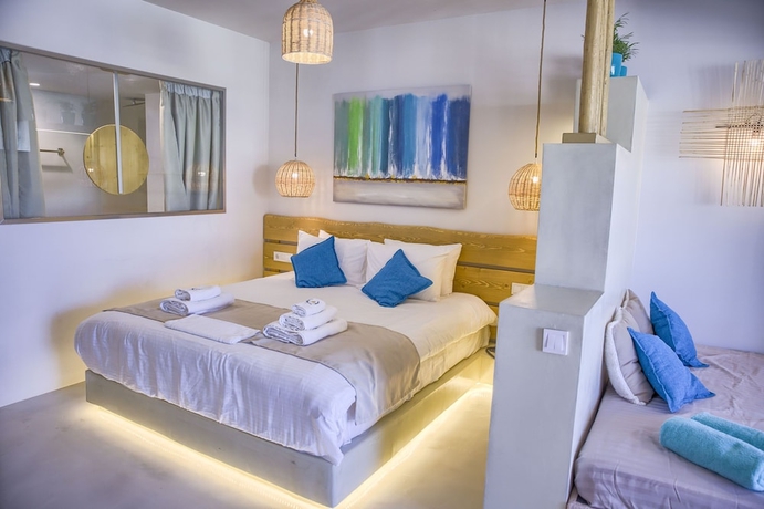 Imagen de la habitación del Hotel Alia Luxury Suites and Spa. Foto 12