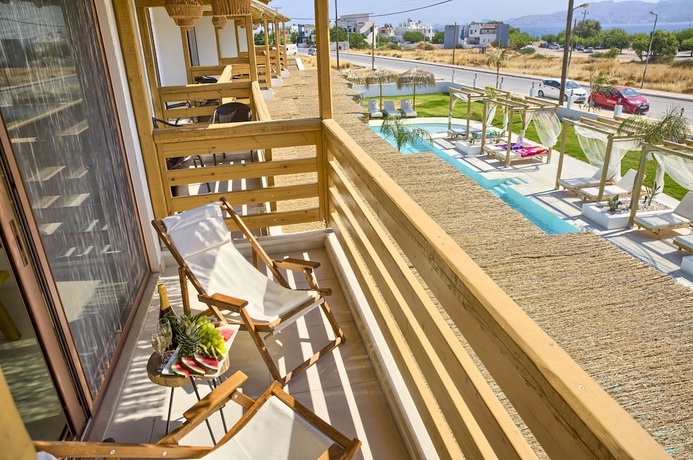 Imagen de la habitación del Hotel Alia Luxury Suites and Spa. Foto 13