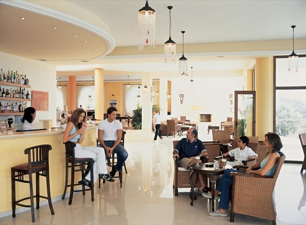 Imagen del bar/restaurante del Hotel Alia Palace - Adults Only. Foto 6