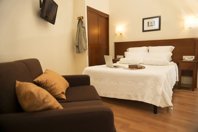 Imagen de la habitación del Hotel Aliados. Foto 10