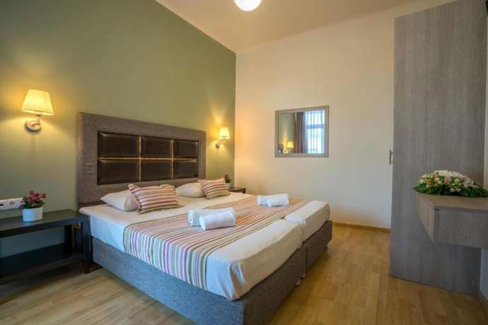 Imagen de la habitación del Hotel Alianthos Beach. Foto 5