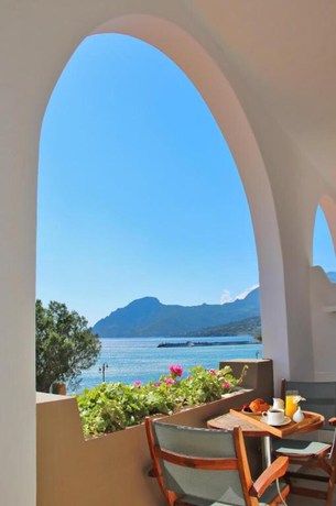 Imagen de la habitación del Hotel Alianthos Beach. Foto 13