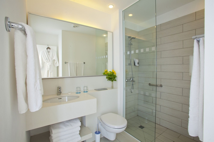 Imagen de la habitación del Hotel Aliathon Aegean. Foto 4