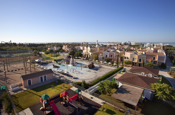 Imagen de la piscina del Hotel Aliathon Aegean. Foto 13