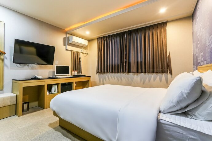 Imagen de la habitación del Hotel Aliba. Foto 4
