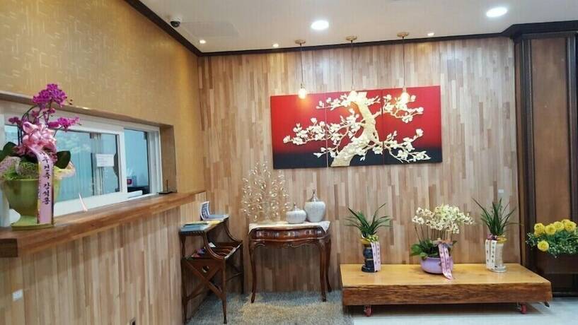 Imagen de los interiores del Hotel Aliba. Foto 14