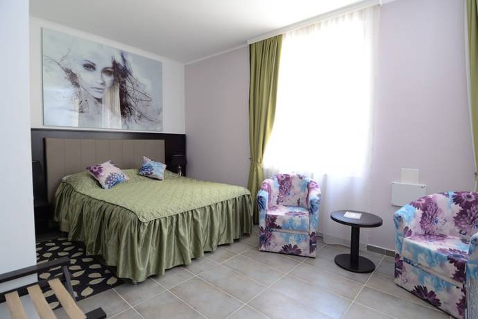 Imagen de la habitación del Hotel Alibi Sabac. Foto 10