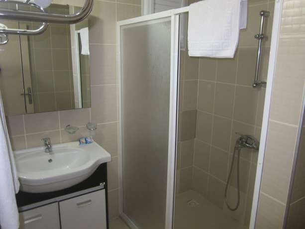 Imagen de la habitación del Hotel Alican. Foto 2