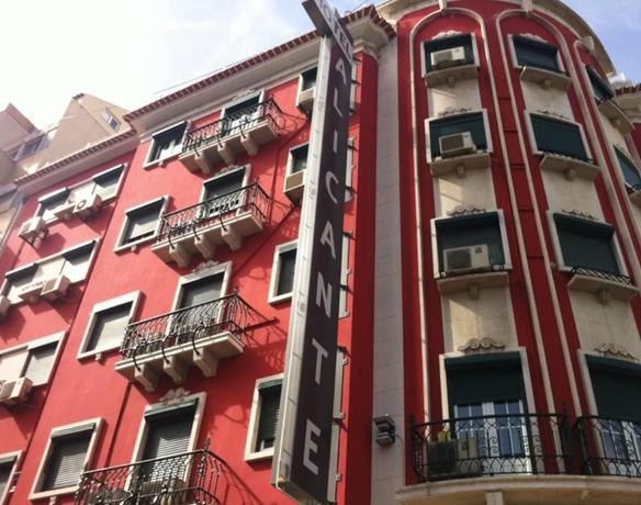 Imagen de los exteriores del Hotel Alicante Lisboa. Foto 8