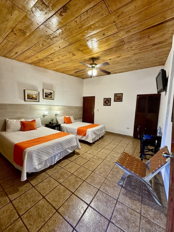 Imagen de la habitación del Hotel Alicante Montana. Foto 11