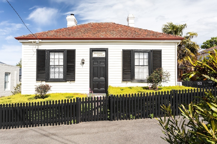 Imagen general del Hotel Alice's Cottages. Foto 1