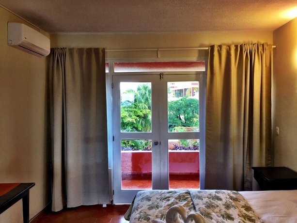 Imagen de la habitación del Hotel Alicia Beach. Foto 14