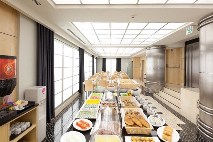 Imagen general del Hotel Alif Avenidas. Foto 7