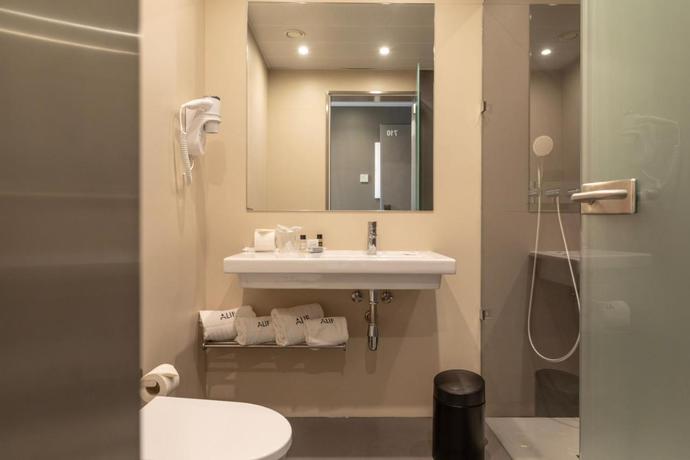 Imagen de la habitación del Hotel Alif Campo Pequeno. Foto 12