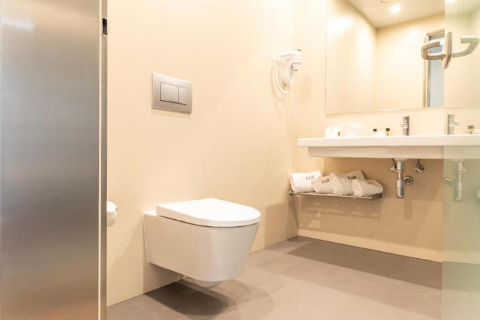 Imagen de la habitación del Hotel Alif Campo Pequeno. Foto 13