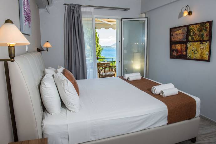Imagen de la habitación del Hotel Aliki. Foto 6