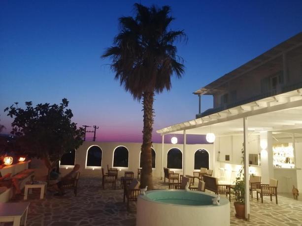Imagen de los exteriores del Hotel Aliki Panorama Rooms. Foto 9