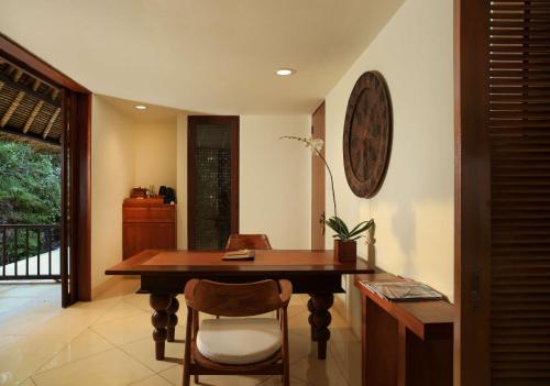 Imagen de la habitación del Hotel Alila Manggis, Bali. Foto 14