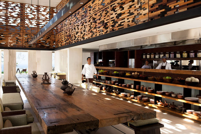 Imagen del bar/restaurante del Hotel Alila Villas Uluwatu, Bali. Foto 6