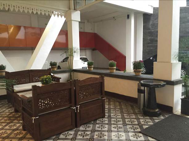 Imagen de los exteriores del Hotel Alimar. Foto 12