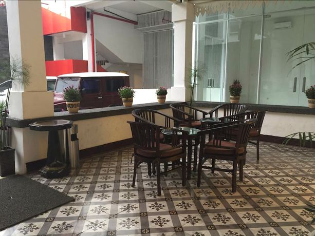 Imagen de los exteriores del Hotel Alimar. Foto 13