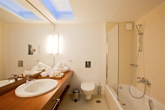 Imagen de la habitación del Hotel Alimounda Mare. Foto 11