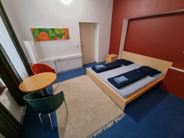 Imagen de la habitación del Hotel Alina\'s. Foto 12