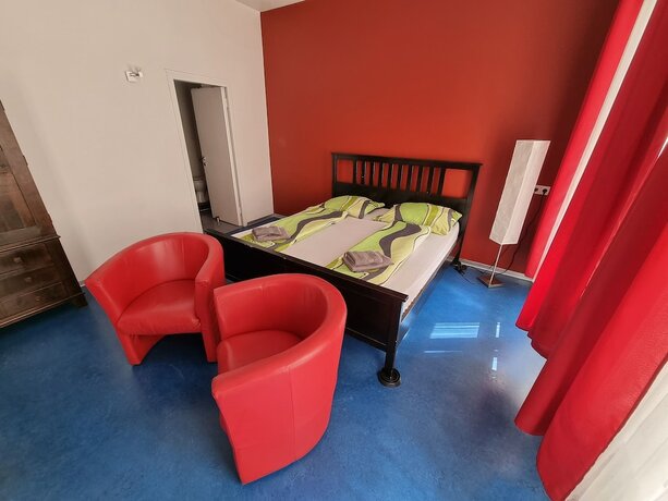 Imagen de la habitación del Hotel Alina\'s. Foto 16