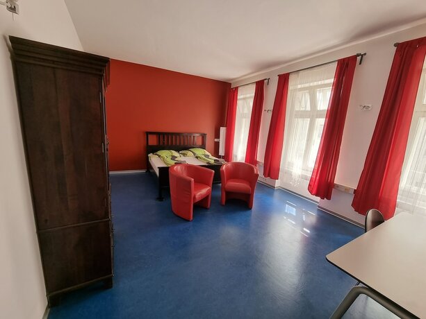 Imagen de la habitación del Hotel Alina\'s. Foto 20