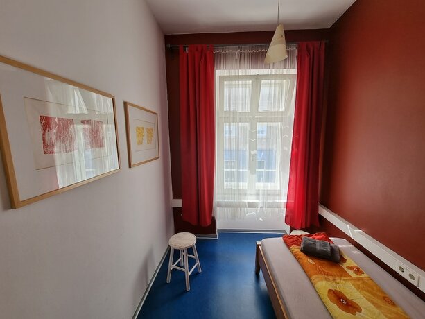 Imagen general del Hotel Alina\'s. Foto 10