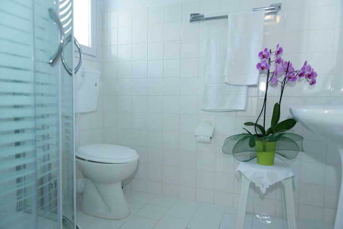Imagen de la habitación del Hotel Alinda, Alinda. Foto 15