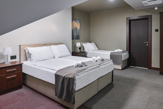 Imagen de la habitación del Hotel Aline, &Scaron;abac. Foto 18