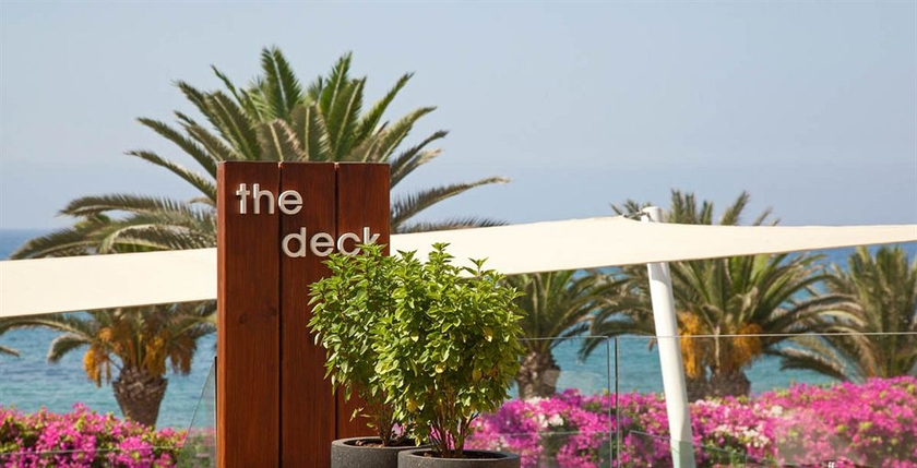 Imagen del bar/restaurante del Hotel Alion Beach. Foto 3