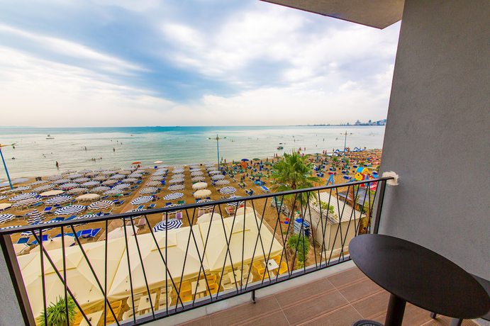 Imagen de la habitación del Hotel Alion. Foto 15