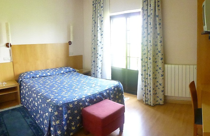 Imagen de la habitación del Hotel Alisa. Foto 7