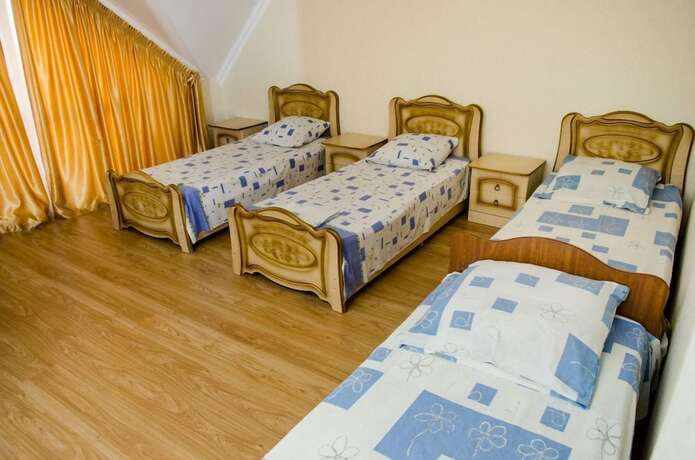 Imagen de la habitación del Hotel Alisa Guest House. Foto 16