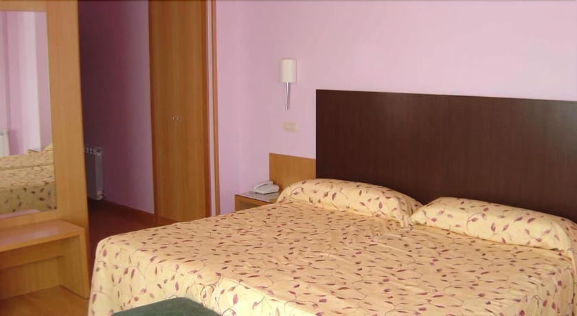 Imagen de la habitación del Hotel Alisa, LERMA. Foto 5