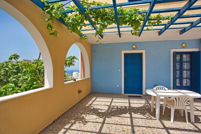 Imagen de los exteriores del Hotel Alisaxni Resort. Foto 7