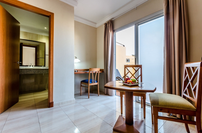 Imagen de la habitación del Hotel Alisios Canteras. Foto 8