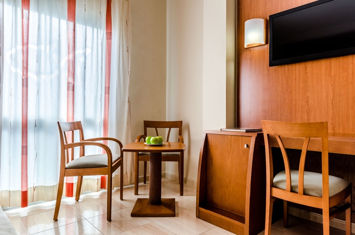 Imagen de la habitación del Hotel Alisios Canteras. Foto 11