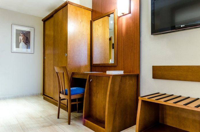 Imagen de la habitación del Hotel Alisios Canteras. Foto 14