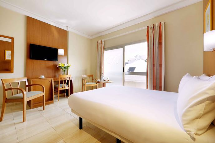 Imagen de la habitación del Hotel Alisios Canteras. Foto 12