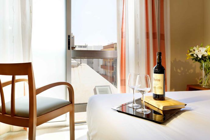 Imagen de la habitación del Hotel Alisios Canteras. Foto 13