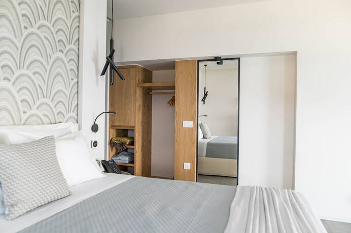 Imagen de la habitación del Hotel Alissachni SeaSide. Foto 11