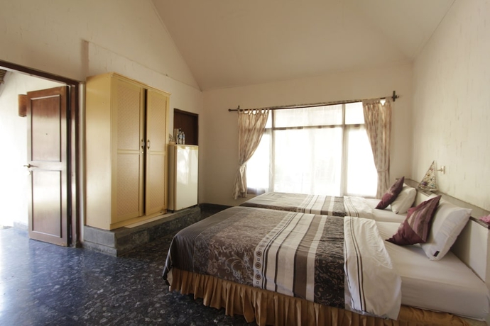 Imagen de la habitación del Hotel Alit Beach Resort and Villas. Foto 2