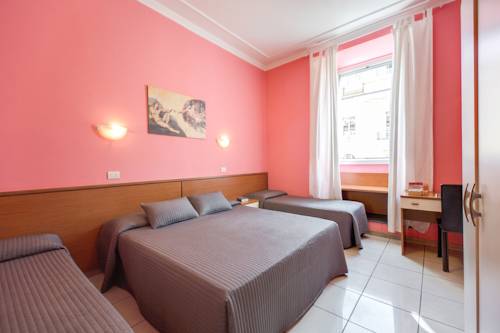 Imagen de la habitación del Hotel Alius. Foto 11